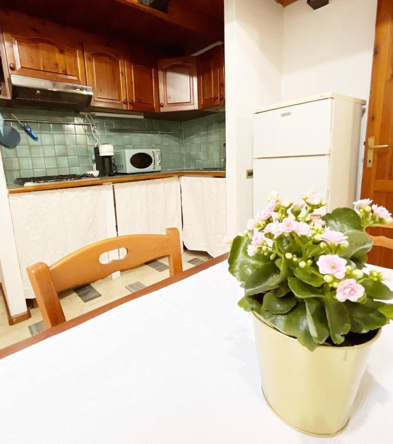 Domus Myoho Apartamento Cagliari Exterior foto
